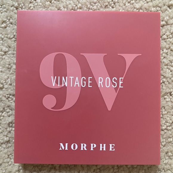Morphe Vintage Rose Eyeshadow Pallet - Picture 13 of 14